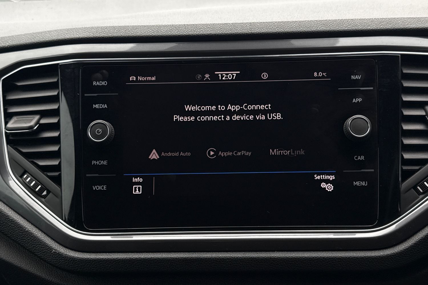 Used Volkswagen T-Roc 2021 for sale - 77500809: Photo 41