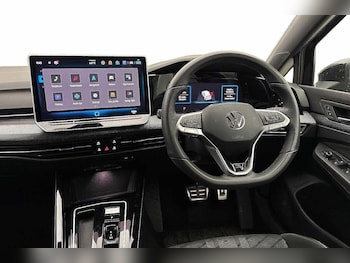 Used Volkswagen Golf 2025 for sale - 77834914: Photo