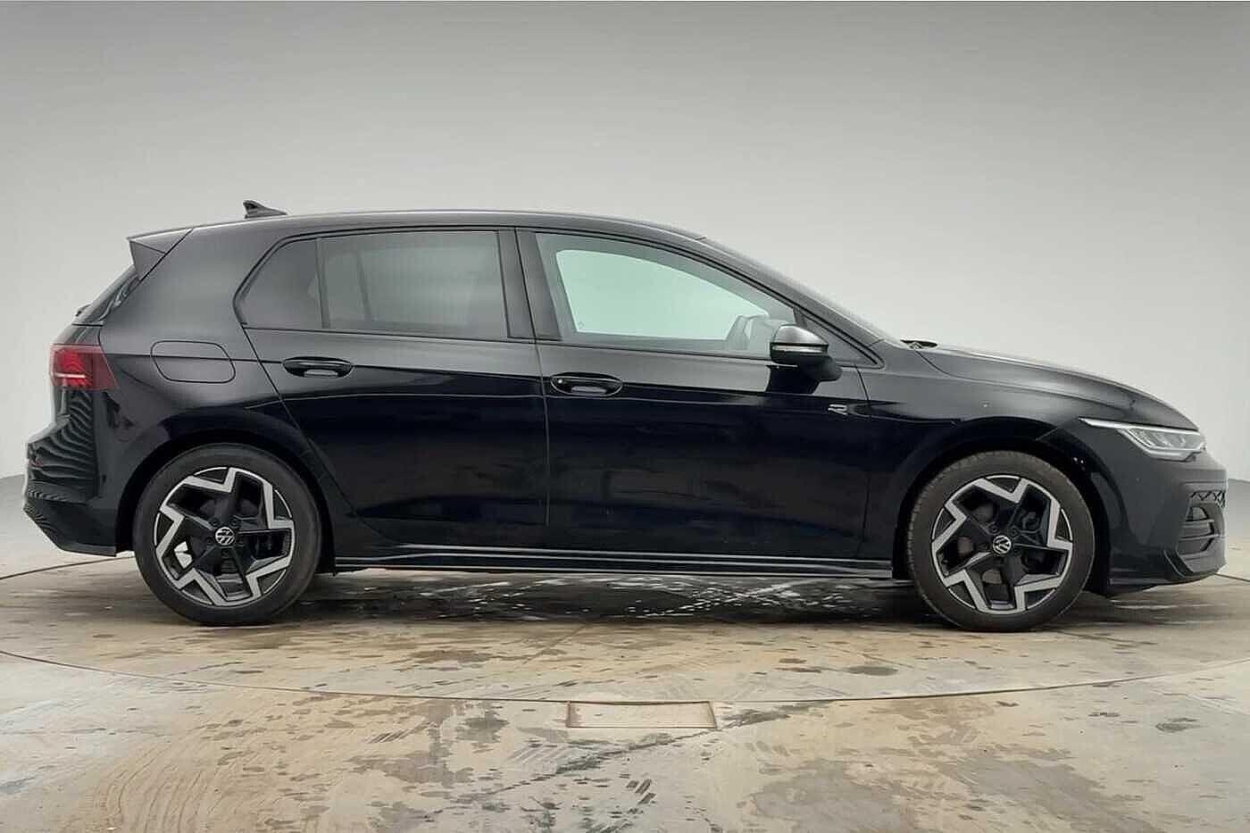 Used Volkswagen Golf 2025 for sale - 77834914: Photo 4