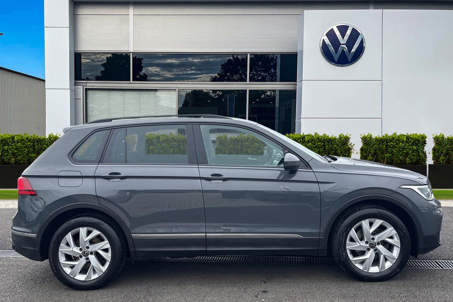 Used Volkswagen Tiguan 2022 for sale - 77996574: Photo 3