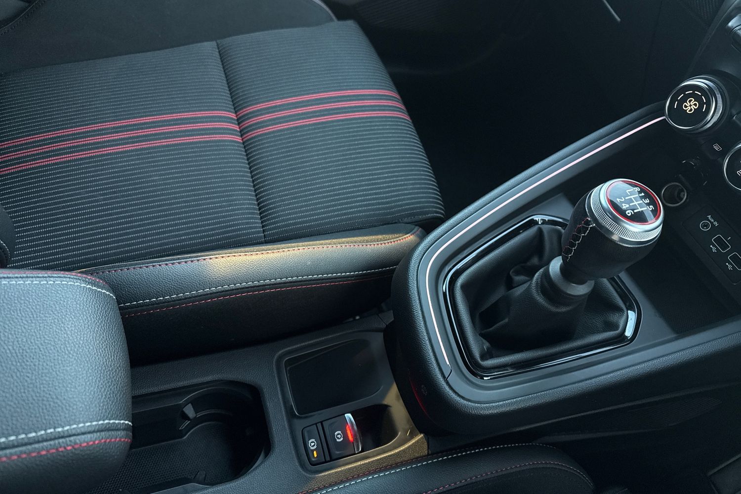 Used Renault Clio 2021 for sale - 76820153: Photo 19