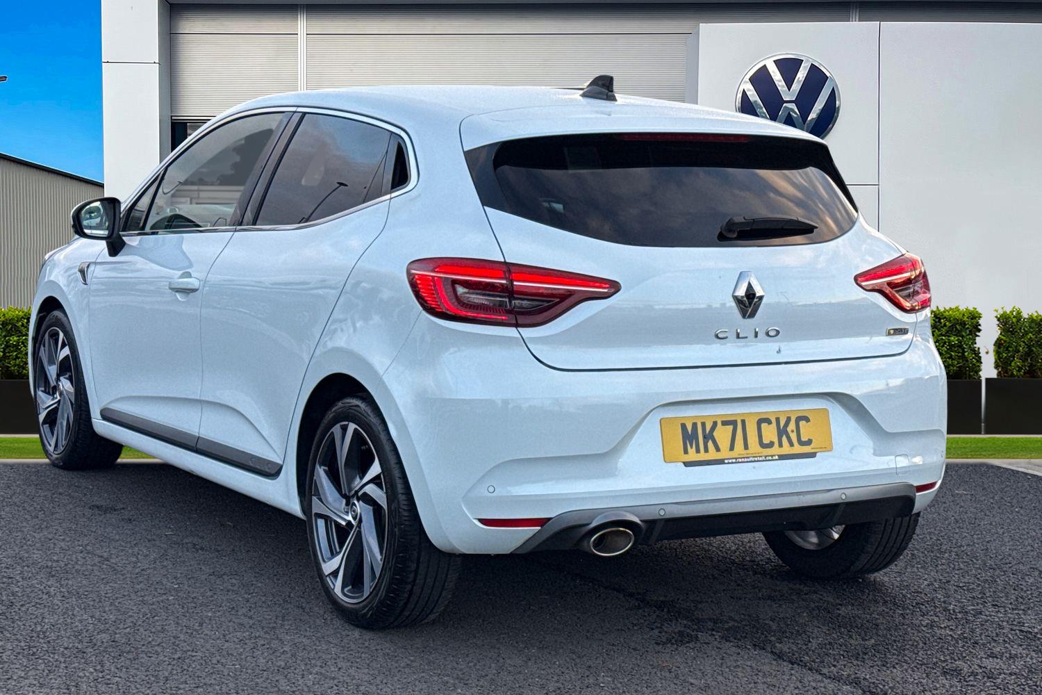 Used Renault Clio 2021 for sale - 76820153: Photo 2