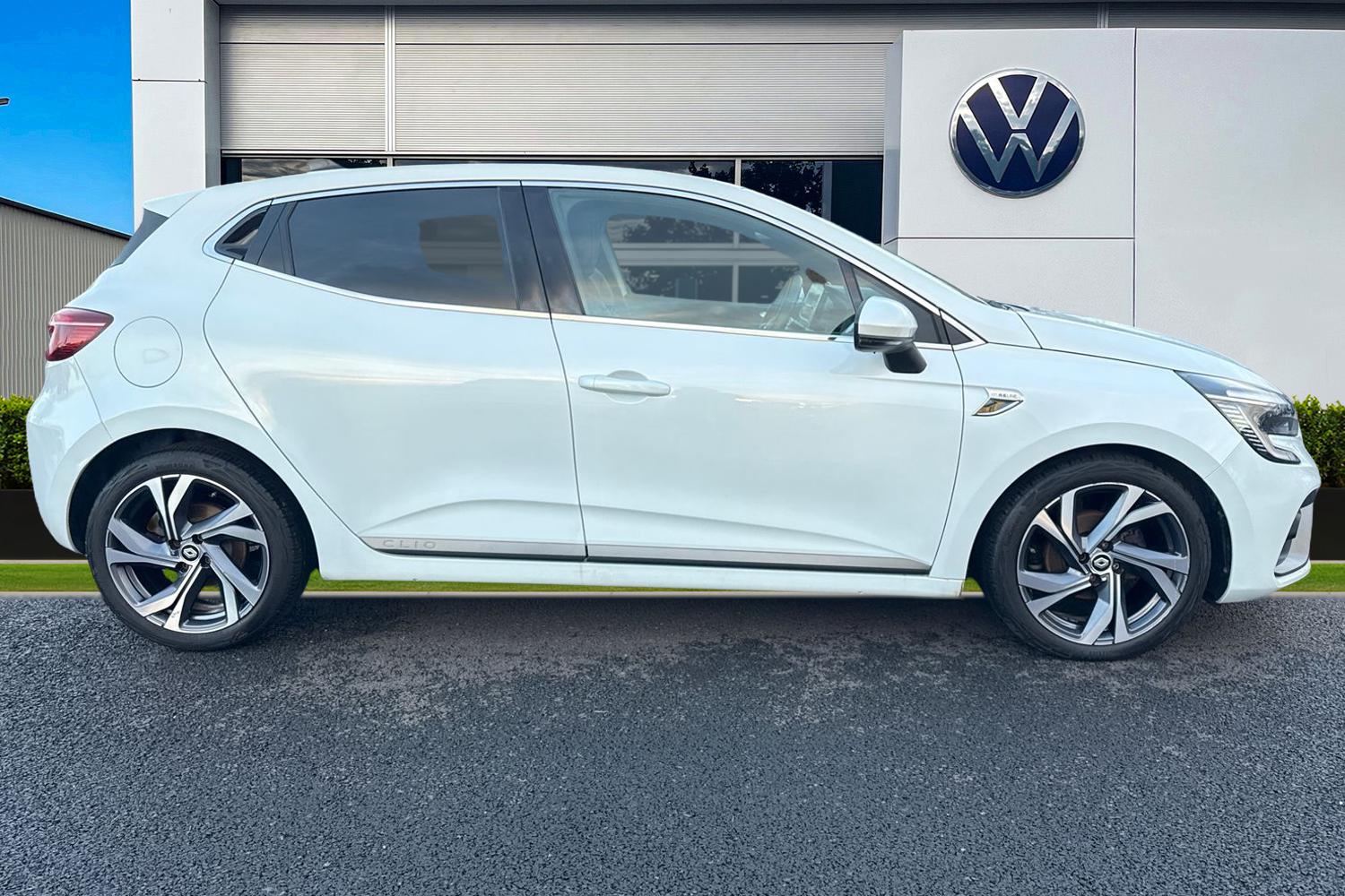 Used Renault Clio 2021 for sale - 76820153: Photo 3