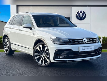 2020 - 2.0 TDi 150 R-Line Tech 5dr **HEADS UP DISPLAY**