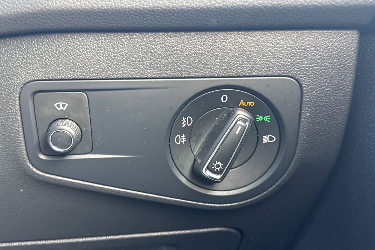 Used Volkswagen Tiguan 2020 for sale - 76863244: Photo 41