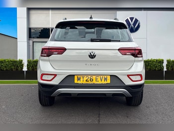 Used Volkswagen T-Roc 2026 for sale - 79630622: Photo