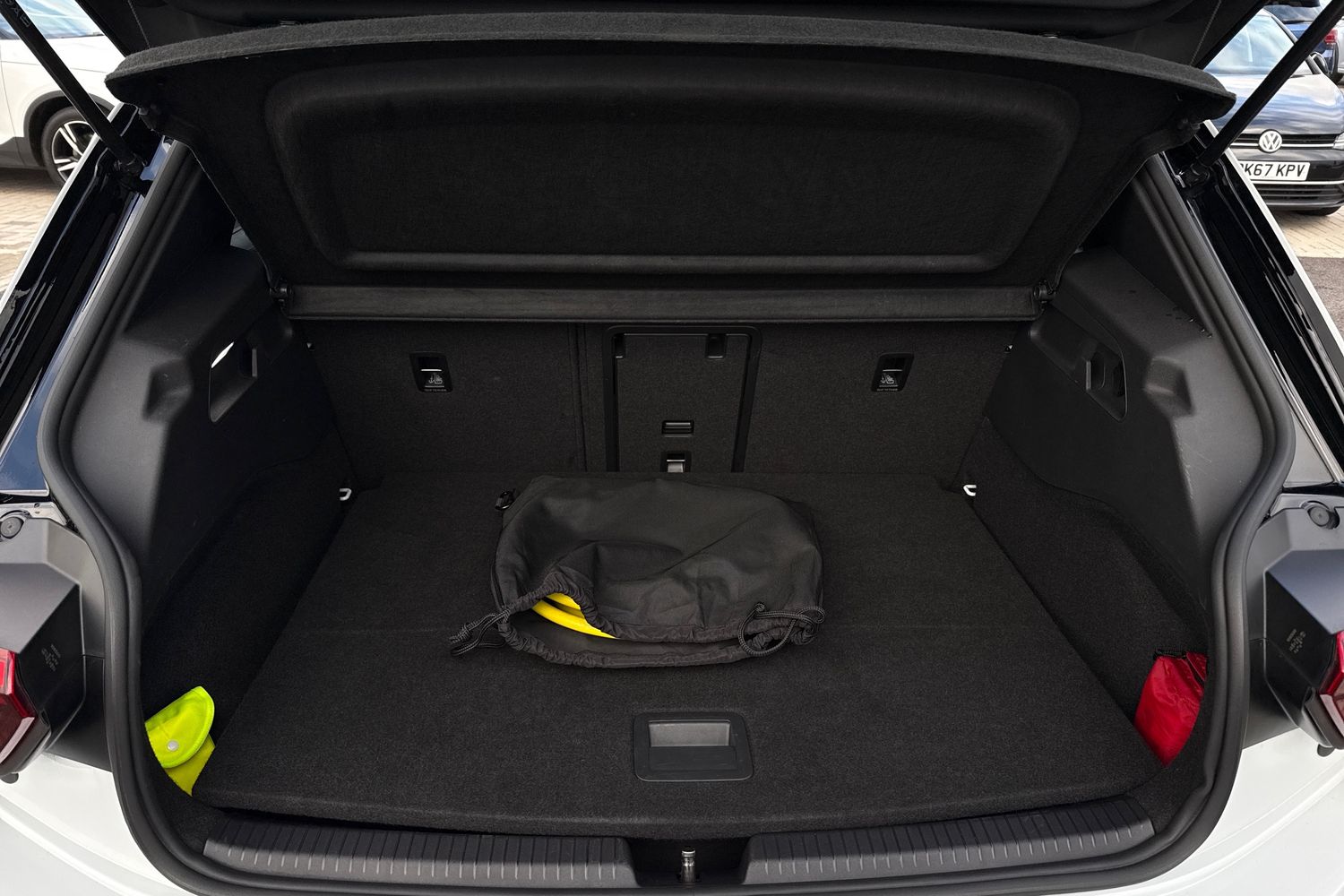 Used Volkswagen ID.3 2023 for sale - 78052659: Photo 7