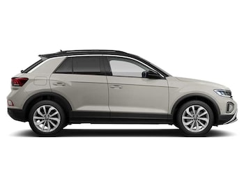 Used Volkswagen T-Roc 2025 for sale - 76416755: Photo