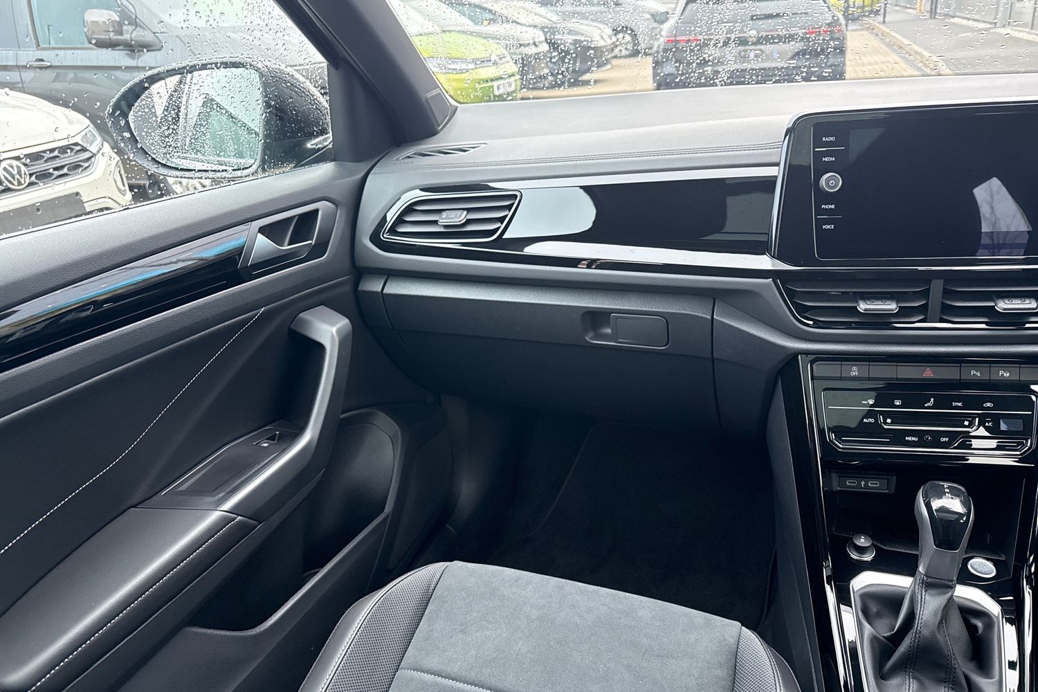 Used Volkswagen T-Roc 2026 for sale - 77399693: Photo 19