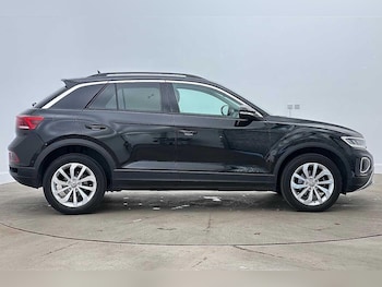 Used Volkswagen T-Roc 2025 for sale - 79068645: Photo