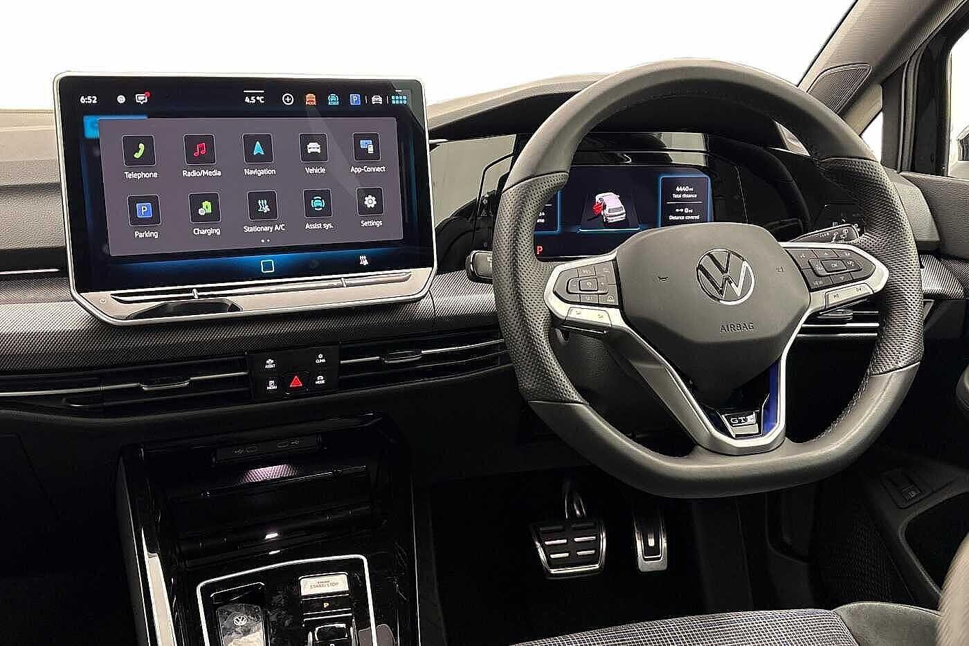 Used Volkswagen Golf 2025 for sale - 77666266: Photo 2