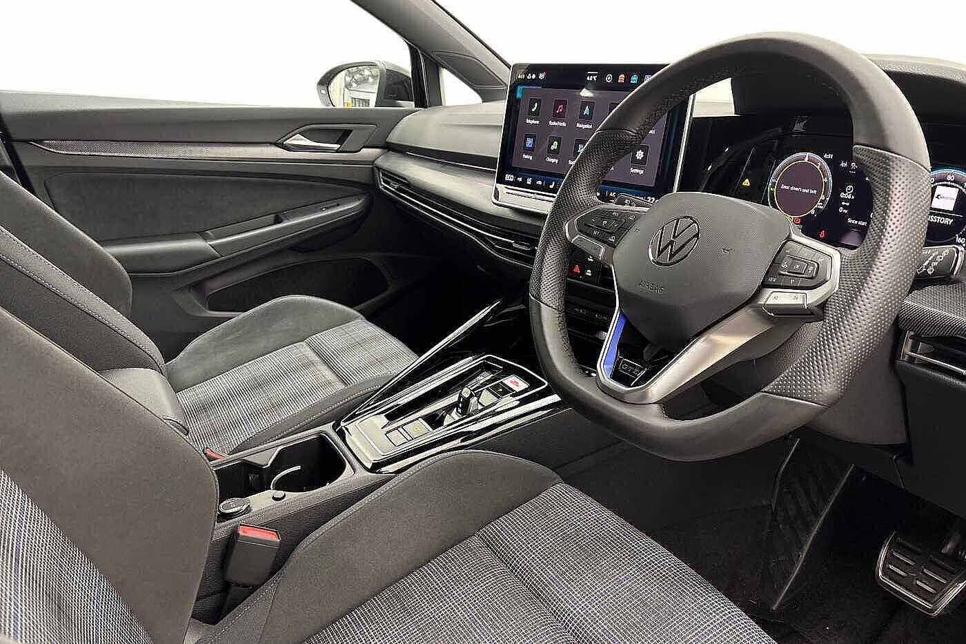 Used Volkswagen Golf 2025 for sale - 77666266: Photo 6