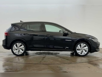 Used Volkswagen Golf 2025 for sale - 77287187: Photo