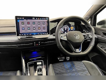 Used Volkswagen Golf 2025 for sale - 79206730: Photo