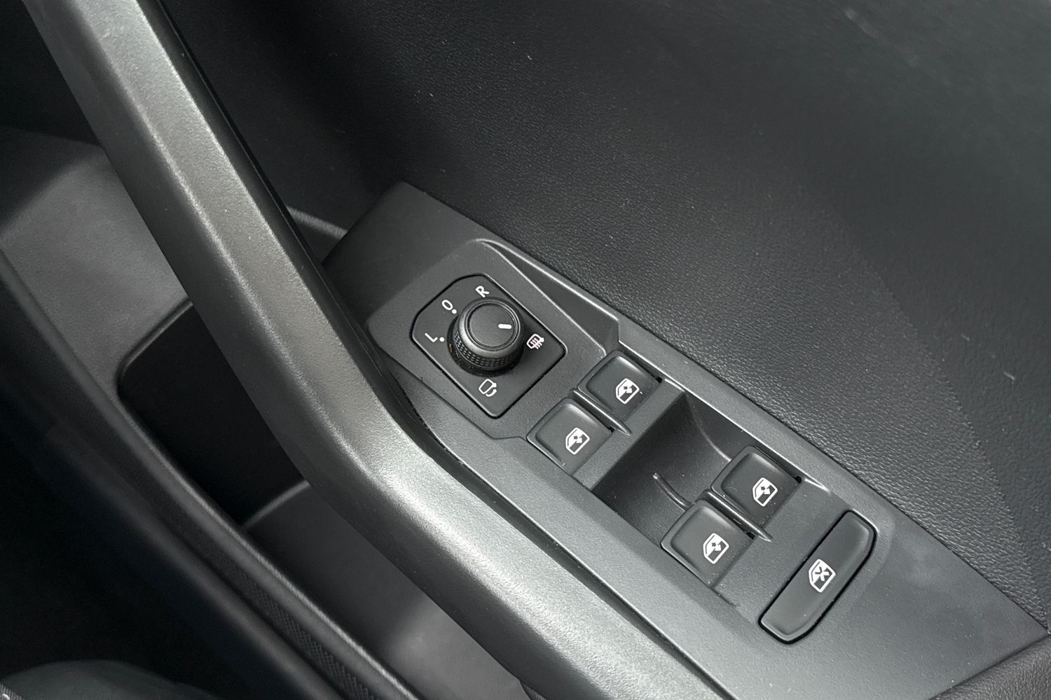 Used Volkswagen T-Cross 2023 for sale - 76985243: Photo 21