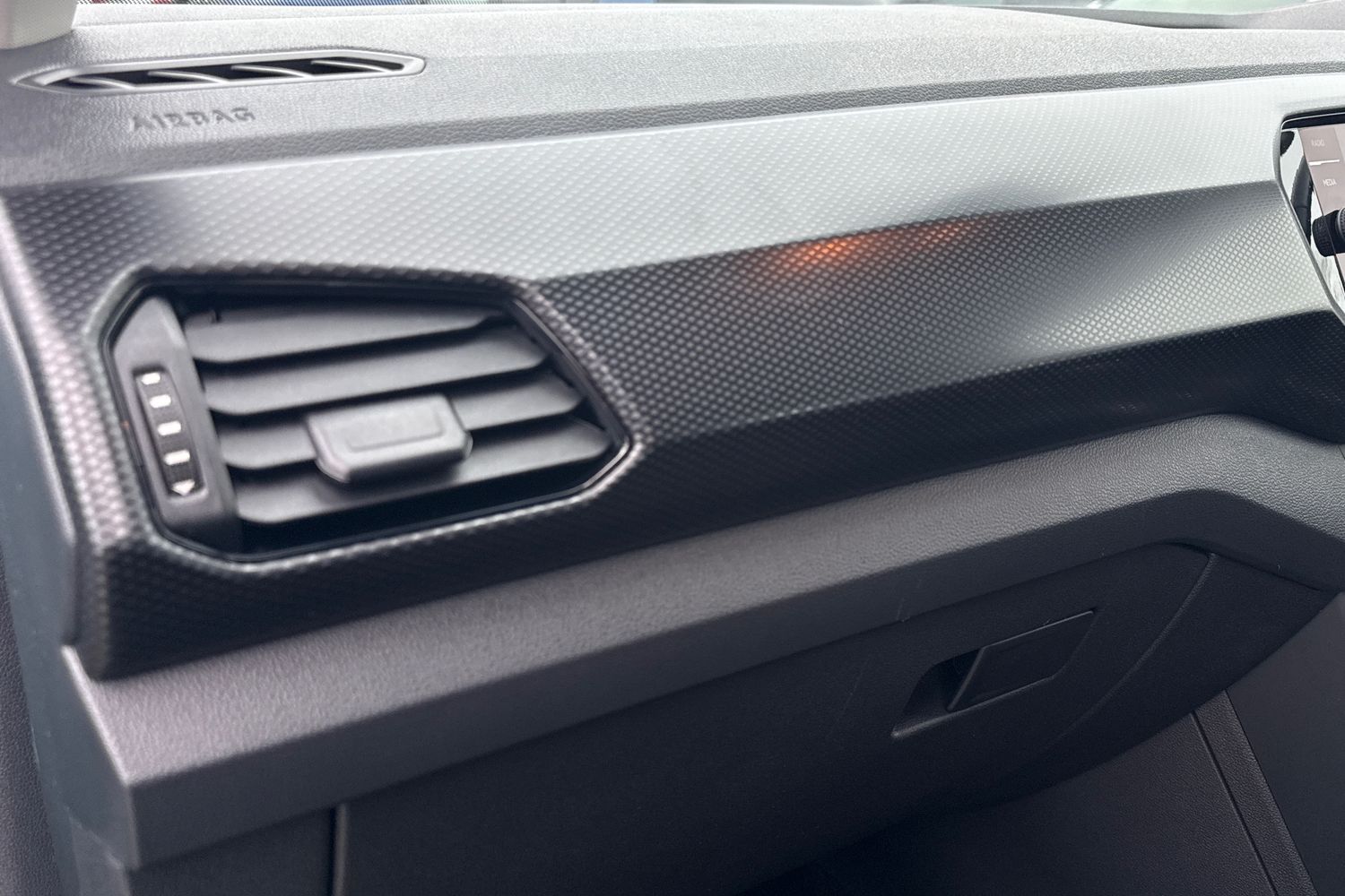 Used Volkswagen T-Cross 2023 for sale - 76985243: Photo 28