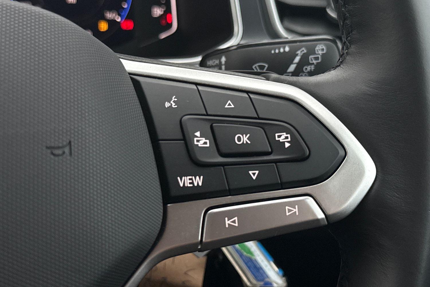 Used Volkswagen T-Roc 2024 for sale - 77334400: Photo 32