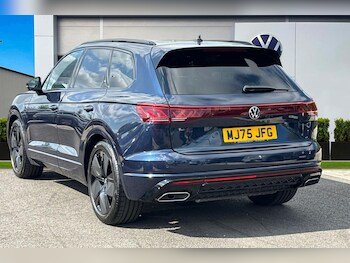 Used Volkswagen Touareg 2025 for sale - 78453657: Photo