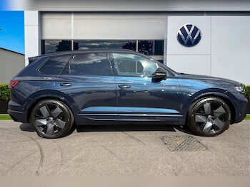 Used Volkswagen Touareg 2025 for sale - 78453657: Photo