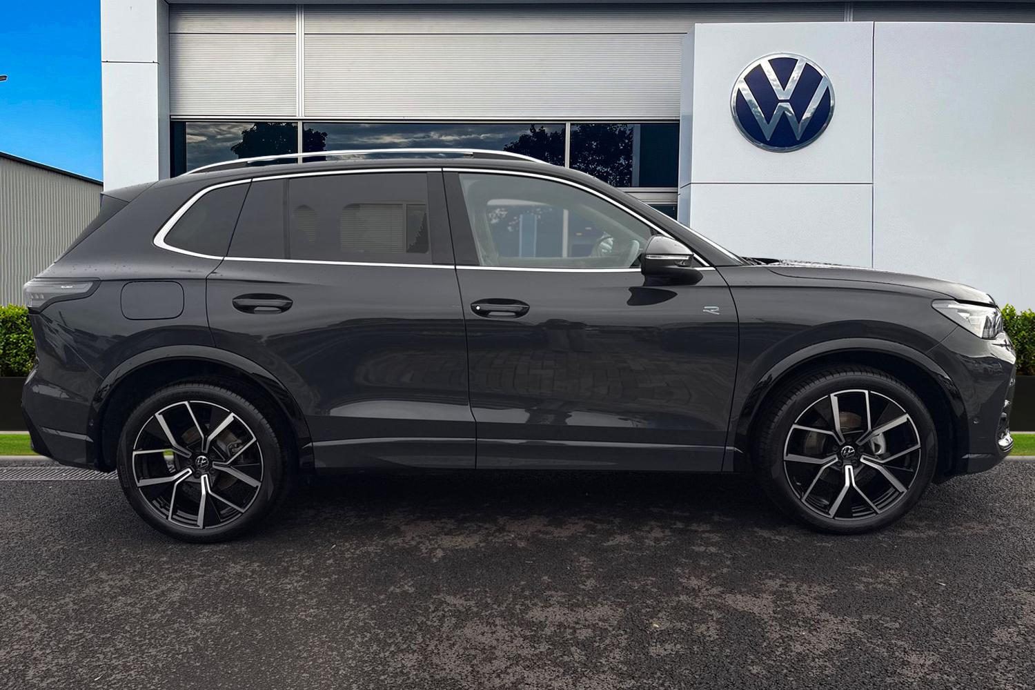 Used Volkswagen Tiguan 2025 for sale - 76182176: Photo 3