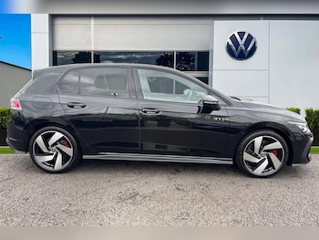 Used Volkswagen Golf 2025 for sale - 78282404: Photo