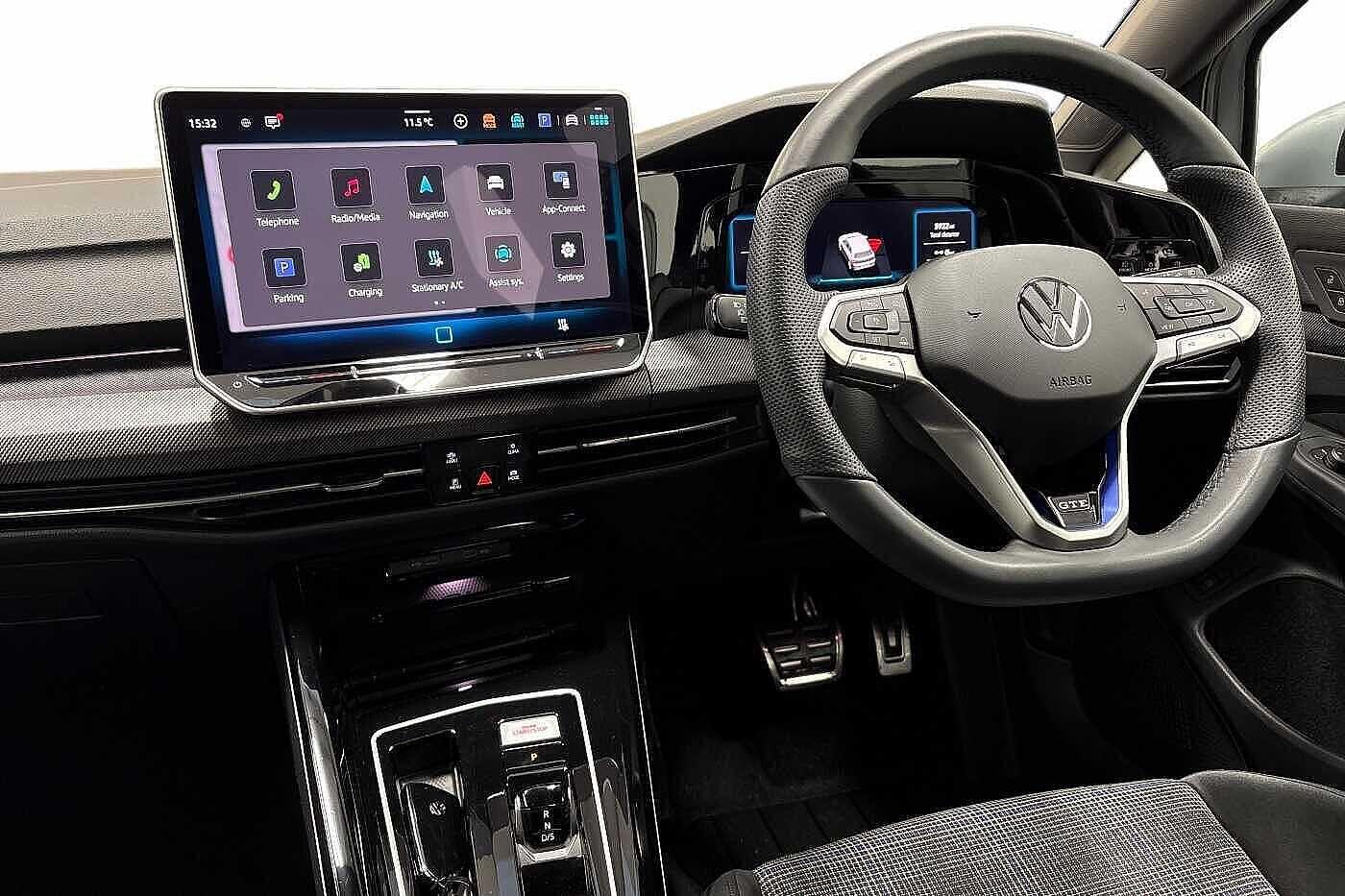 Used Volkswagen Golf 2025 for sale - 76654058: Photo 2