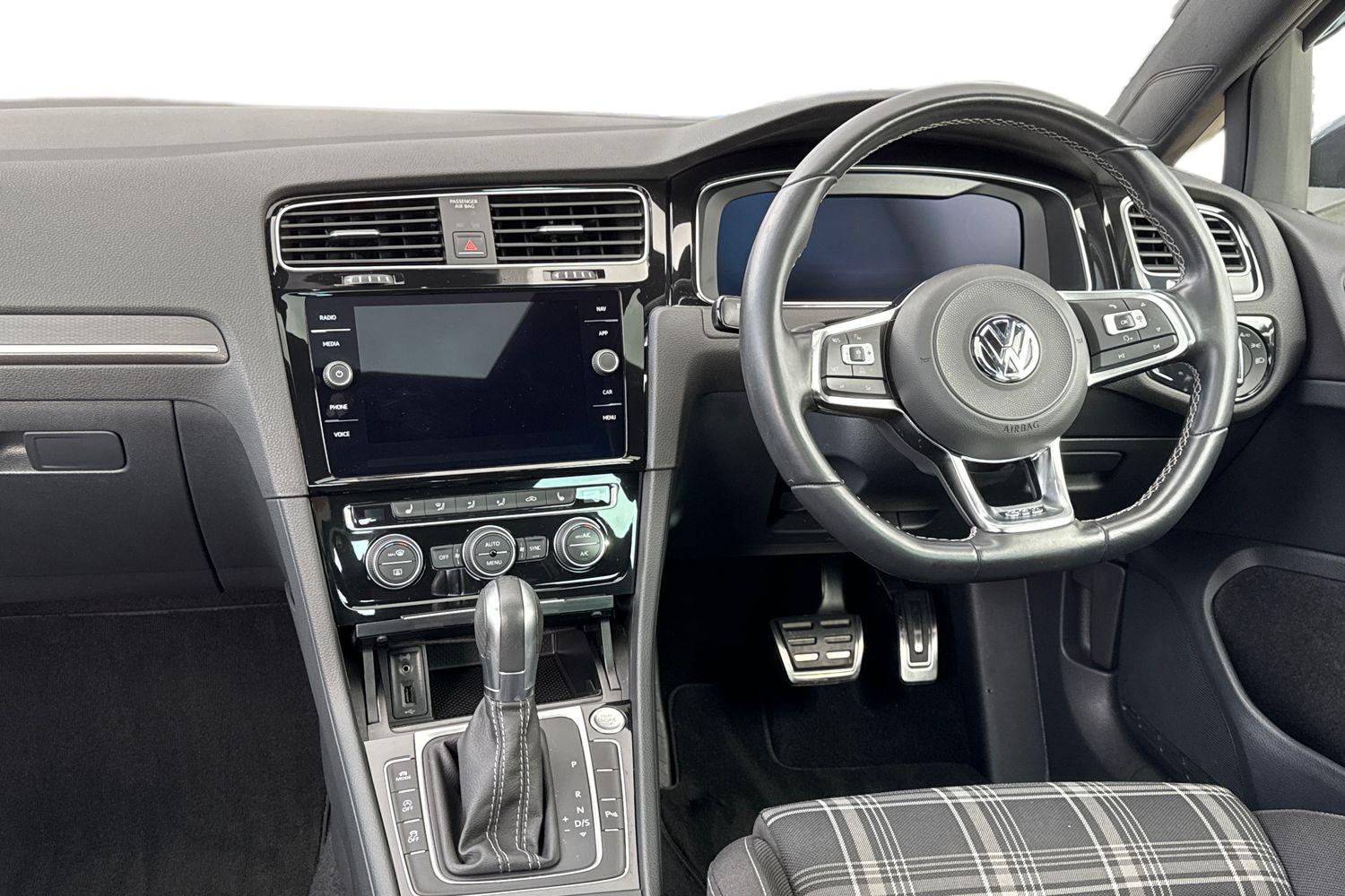 Used Volkswagen Golf 2018 for sale - 76330816: Photo 18