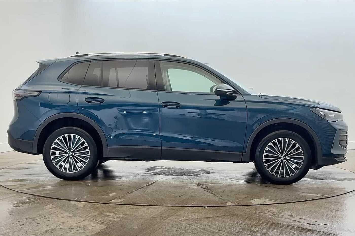 Used Volkswagen Tiguan 2025 for sale - 77546377: Photo 4