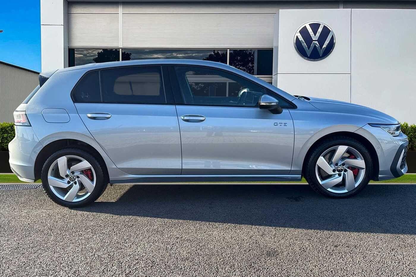 Used Volkswagen Golf 2025 for sale - 76758376: Photo 4