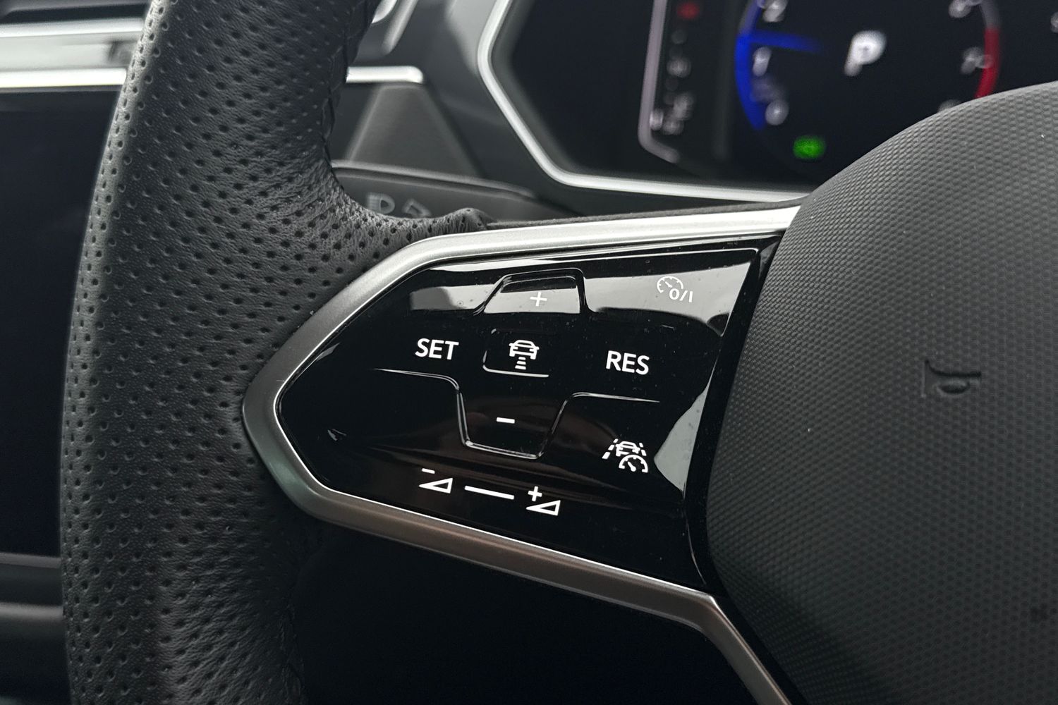 Used Volkswagen Tiguan 2022 for sale - 76180842: Photo 36