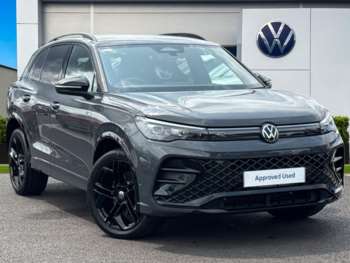 2025 - 1.5 TSI 272 eHybrid R-Line 5dr DSG **BLACK STYLE PACK, COMFORT PACK**