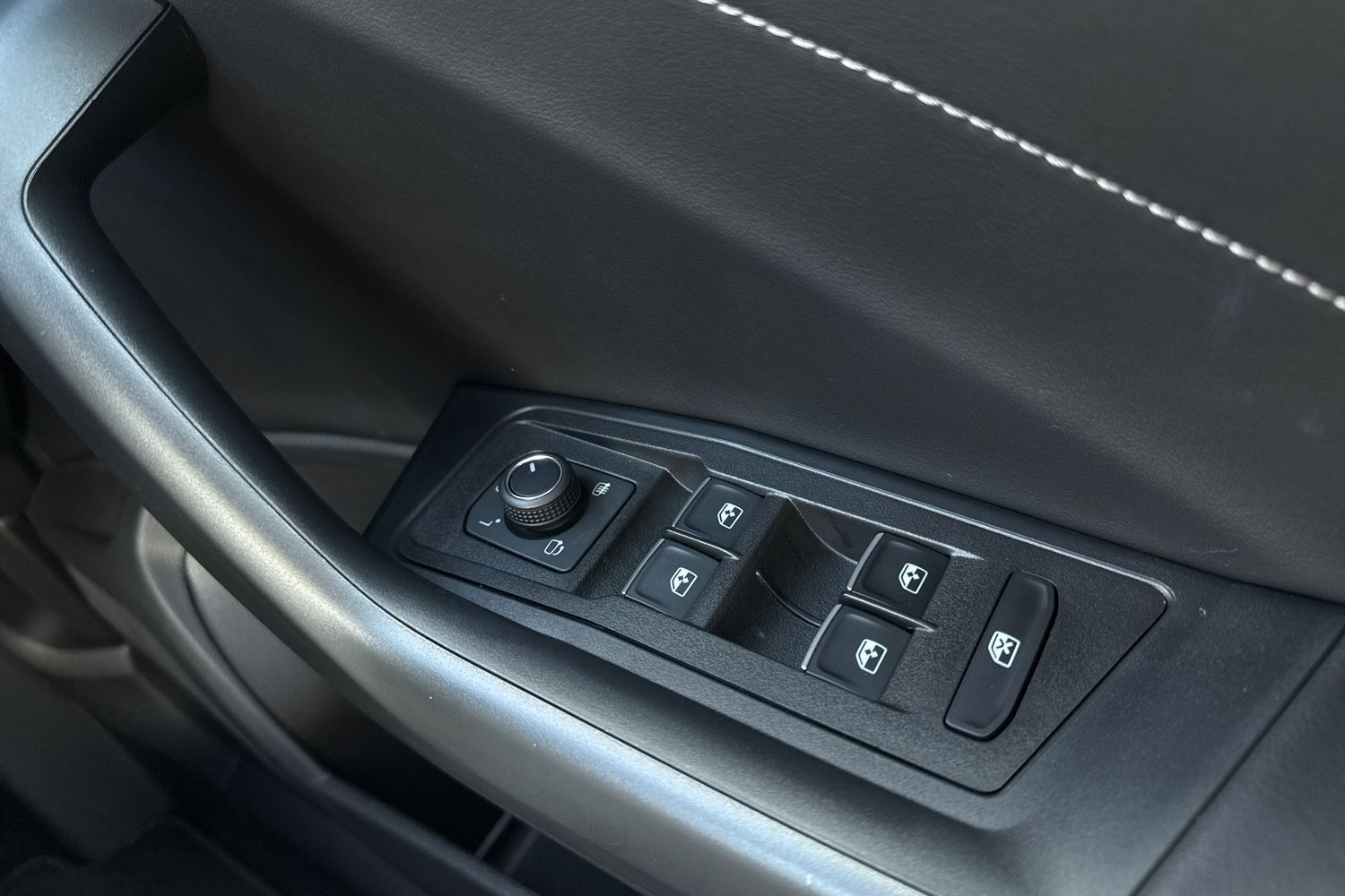 Used Volkswagen T-Roc 2025 for sale - 75761468: Photo 21