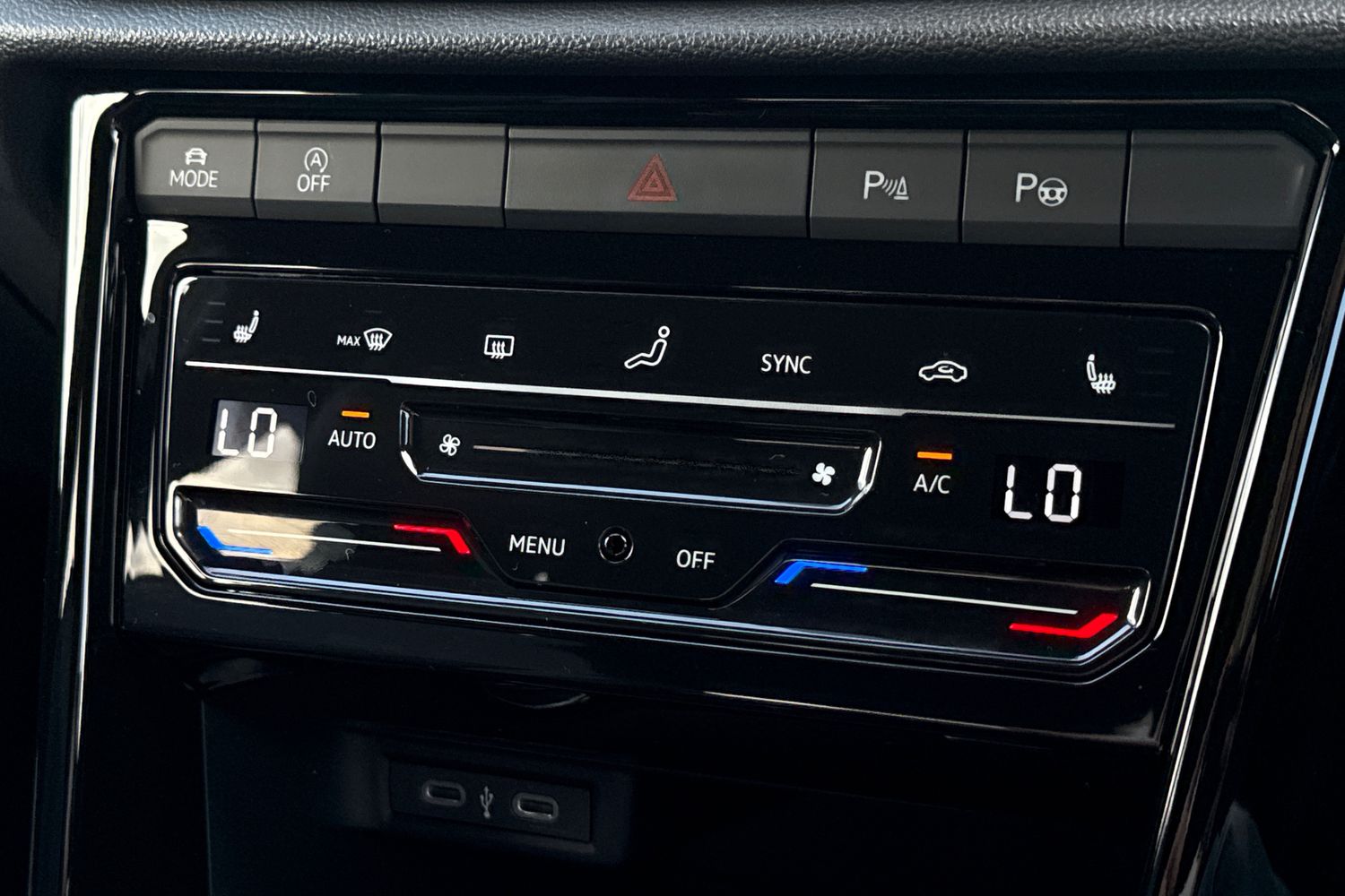 Used Volkswagen T-Roc 2025 for sale - 75761468: Photo 22