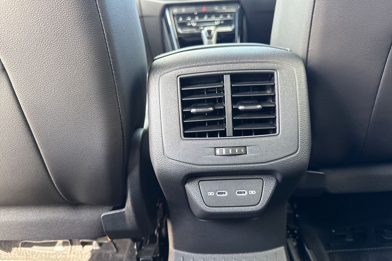 Used Volkswagen T-Roc 2025 for sale - 75761468: Photo 32