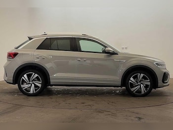 Used Volkswagen T-Roc 2025 for sale - 75761468: Photo