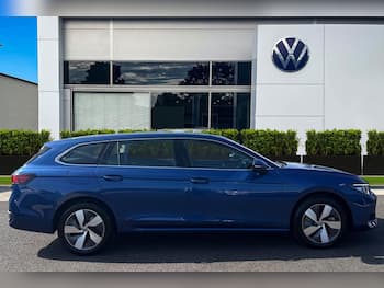 Used Volkswagen Passat 2025 for sale - 79674107: Photo