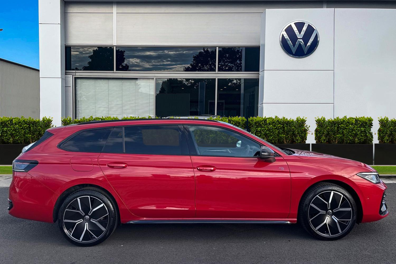 Used Volkswagen Passat 2025 for sale - 77051507: Photo 3