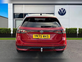 Used Volkswagen Passat 2025 for sale - 77051507: Photo