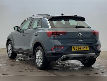 Used Volkswagen T-Roc 2024 for sale - 75908998: Photo