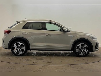 Used Volkswagen T-Roc 2025 for sale - 77421605: Photo