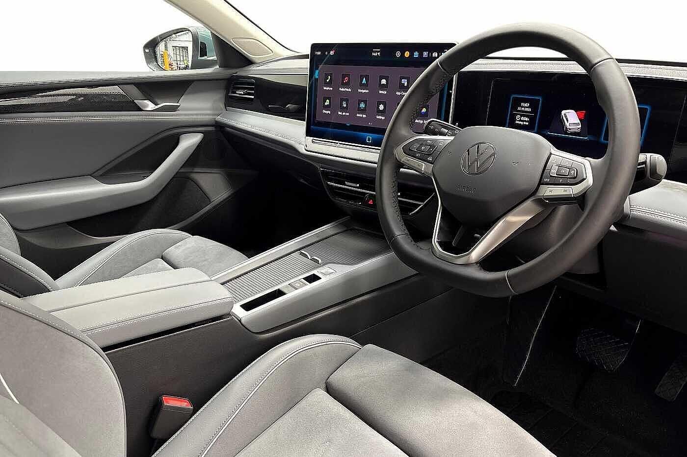 Used Volkswagen Passat 2025 for sale - 76480869: Photo 6