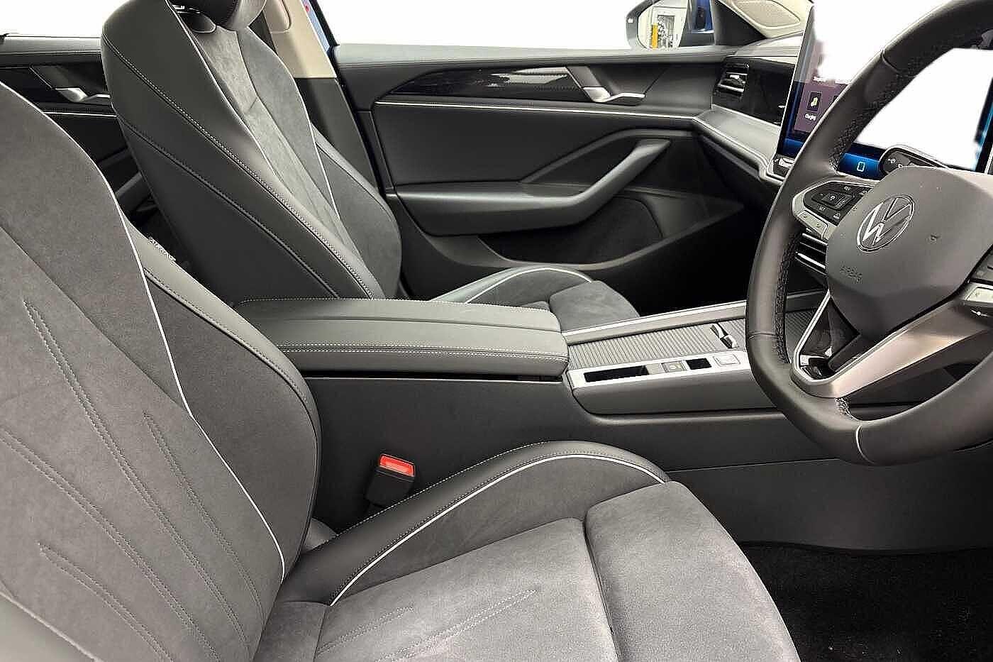 Used Volkswagen Passat 2025 for sale - 77577762: Photo 10