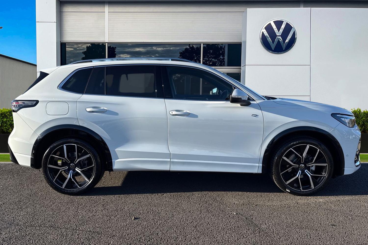 Used Volkswagen Tiguan 2025 for sale - 76649226: Photo 3