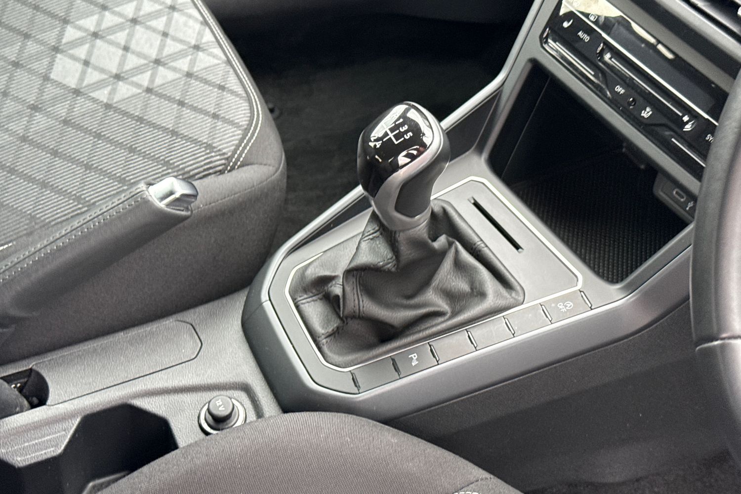 Used Volkswagen Polo 2024 for sale - 78070020: Photo 22