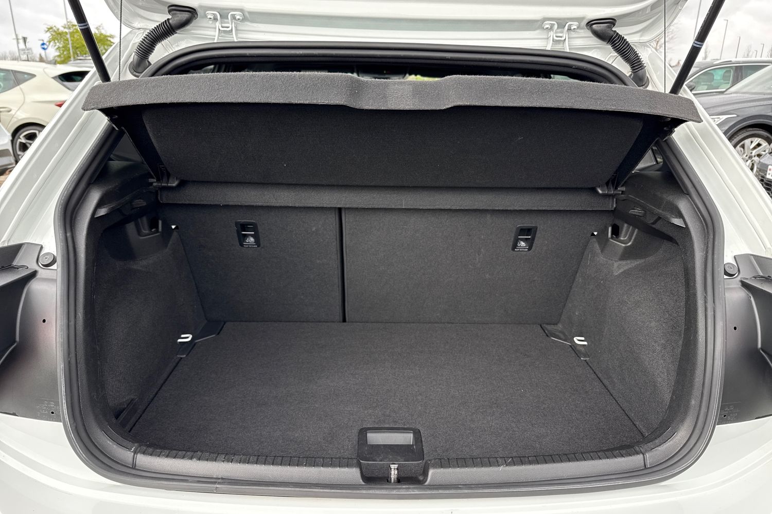 Used Volkswagen Polo 2024 for sale - 78070020: Photo 6