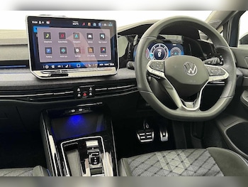 Used Volkswagen Golf 2025 for sale - 79284840: Photo