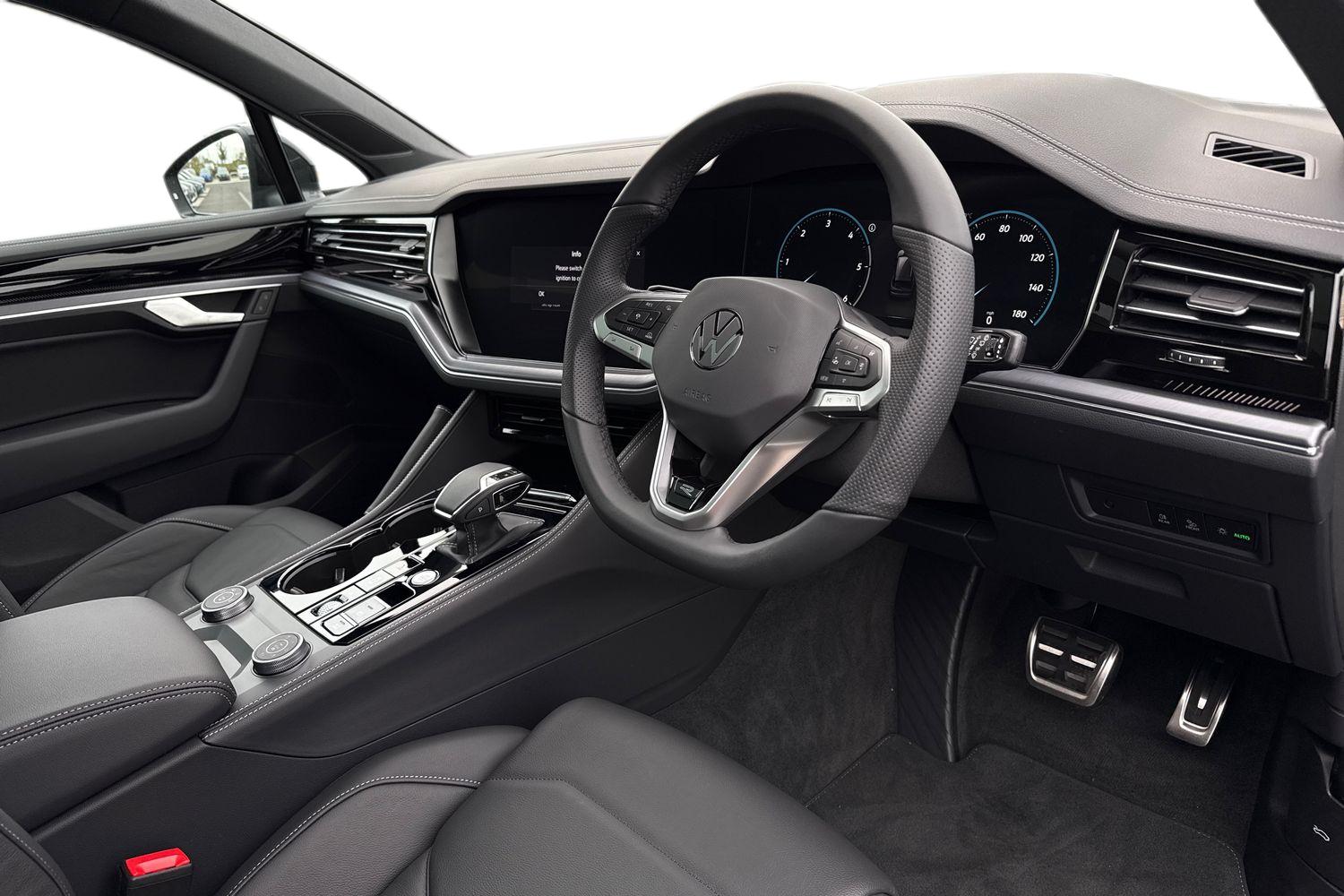 Used Volkswagen Touareg 2025 for sale - 76047298: Photo 13