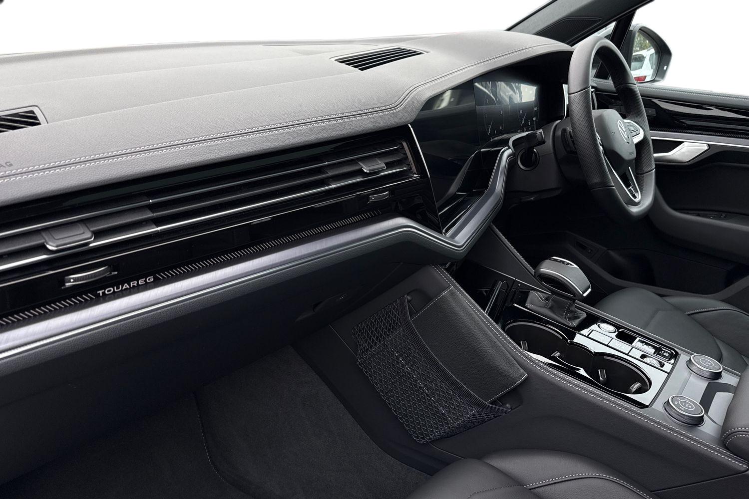 Used Volkswagen Touareg 2025 for sale - 76047298: Photo 14