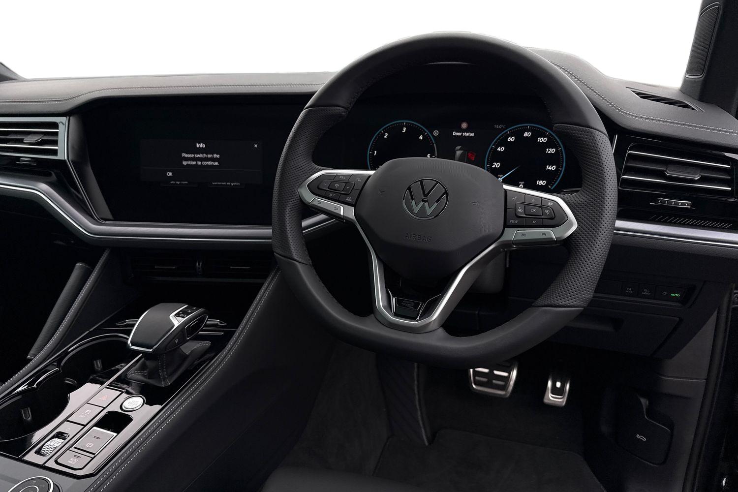 Used Volkswagen Touareg 2025 for sale - 76047298: Photo 17