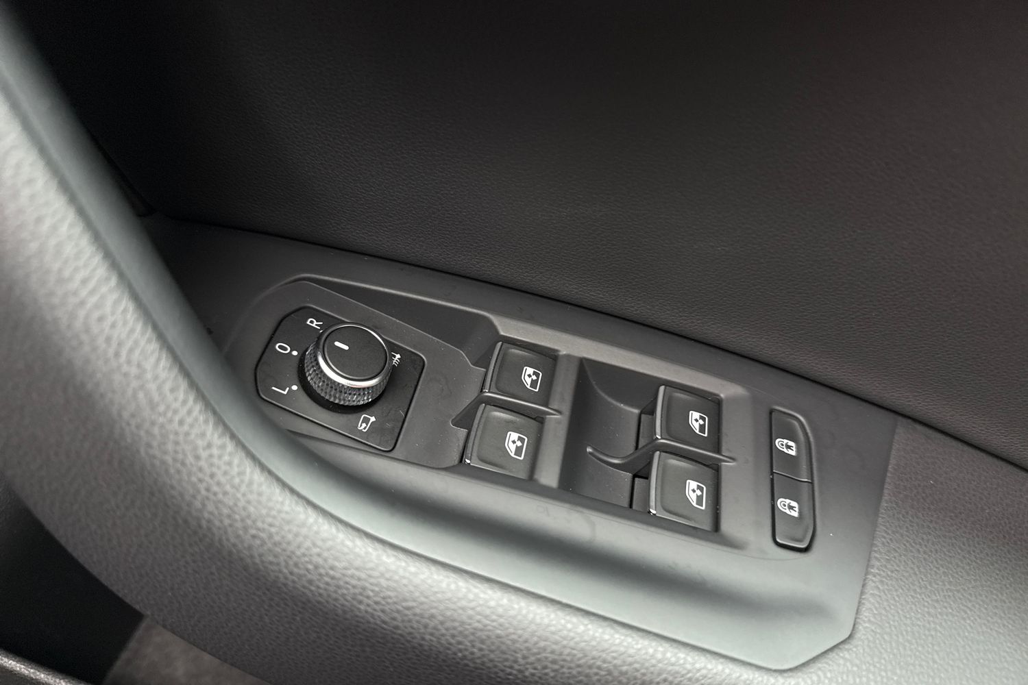 Used Volkswagen Touareg 2025 for sale - 76047298: Photo 20